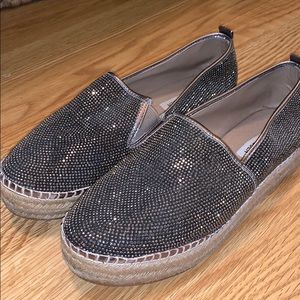 Steve Madden platform slides